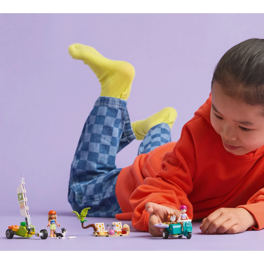 LEGO SURFING DOGS AND SCOOTER ADVENTURE