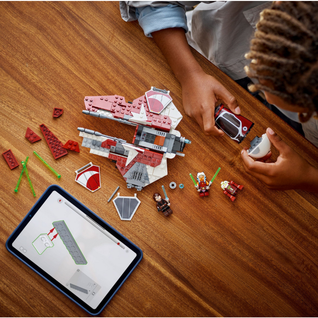 LEGO AHSOKA'S JEDI INTERCEPTOR