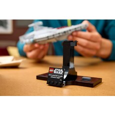 LEGO ACCLAMATOR-CLASS ASSAULT SHIP