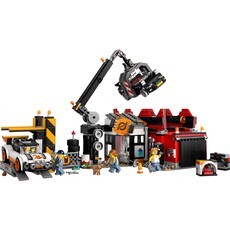 LEGO SCRAPYARD WITH CARS