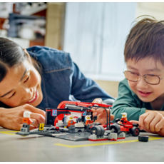 LEGO F1 PIT STOP & PIT CREW WITH FERRARI CAR