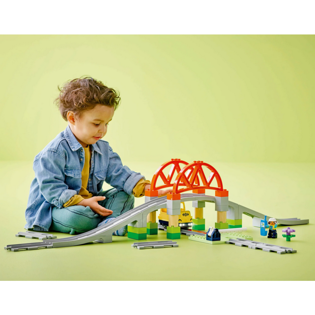 LEGO TRAIN BRIDGE AND TRACKS EXPANSION SET