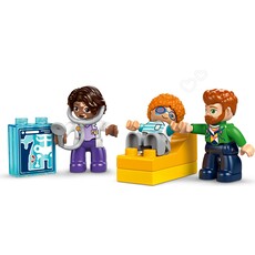 LEGO FIRST TIME: VISIT TO THE DOCTOR