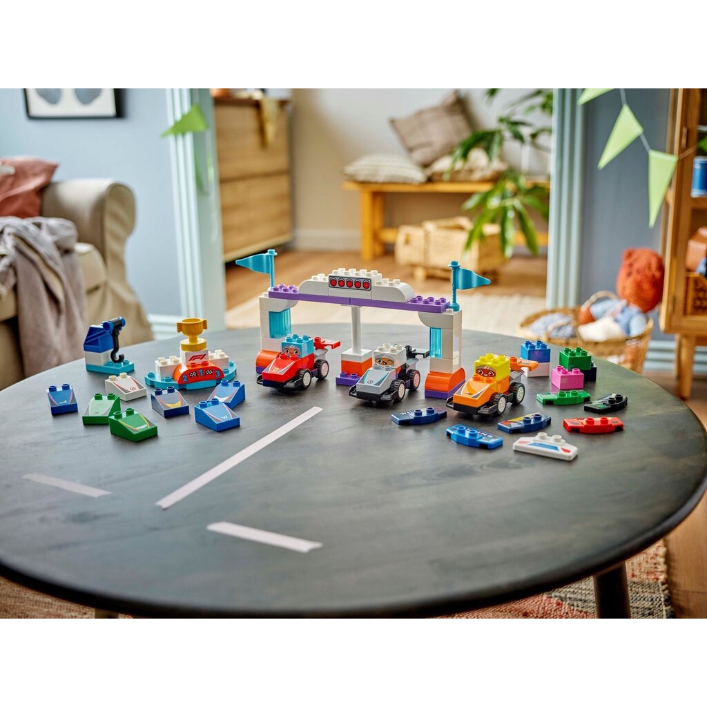 LEGO F1 TEAM RACE CARS & DRIVERS