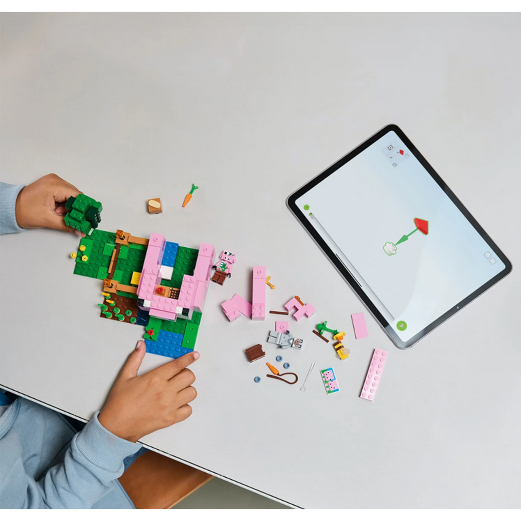 LEGO THE BABY PIG HOUSE