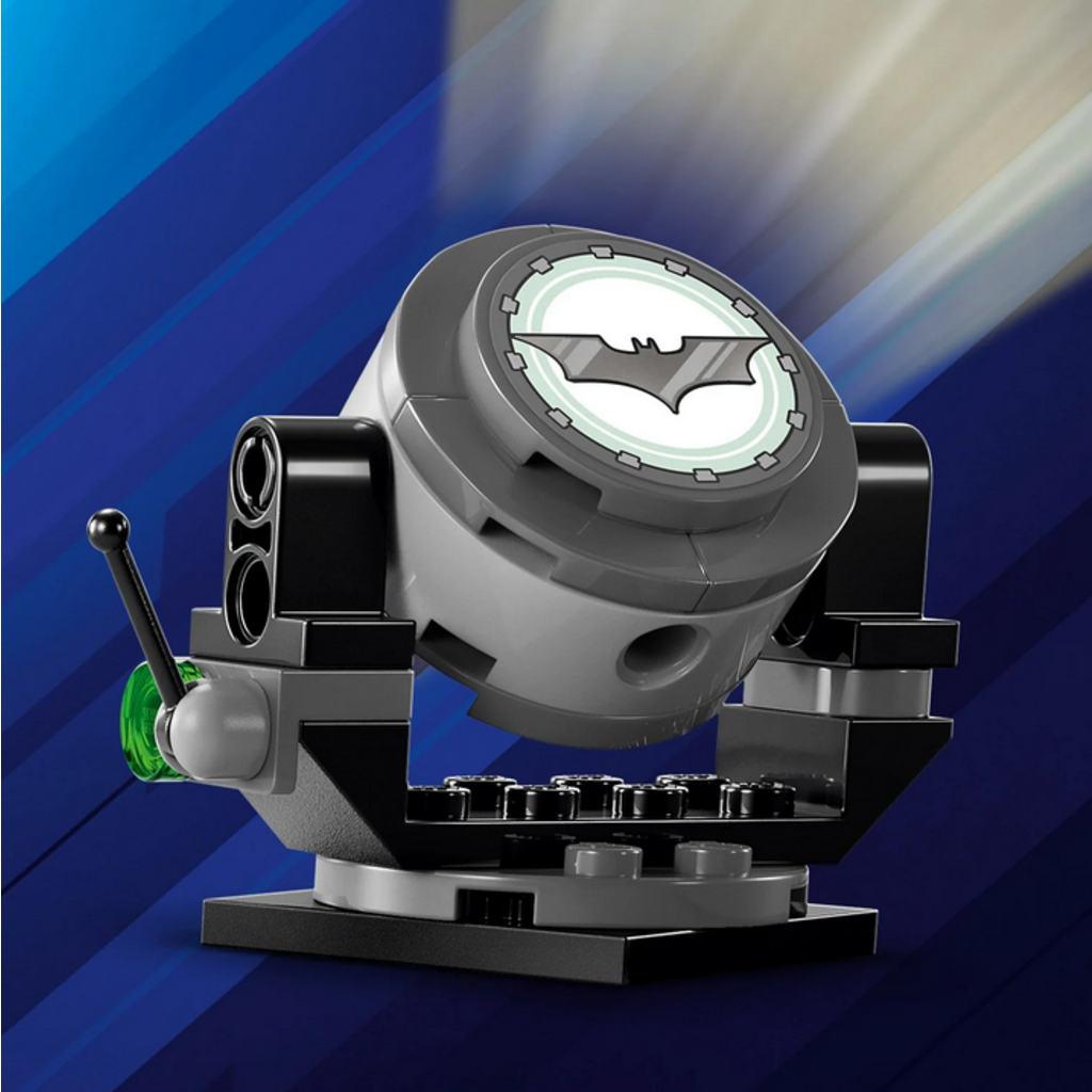 BATMAN TUMBLER VS. TWO-FACE & THE JOKER