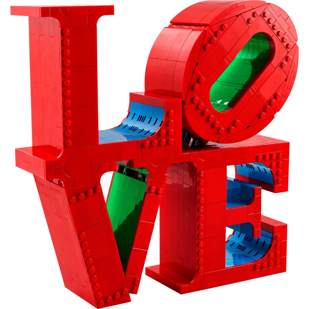 LEGO LOVE SCULPTURE