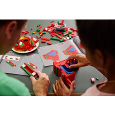 LEGO LOVE SCULPTURE