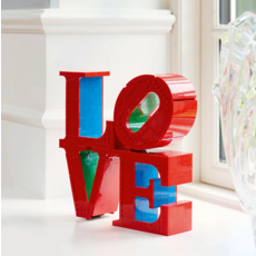 LEGO LOVE SCULPTURE