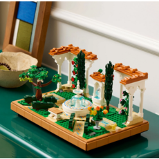 LEGO FOUNTAIN GARDEN