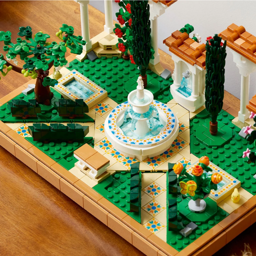 LEGO FOUNTAIN GARDEN