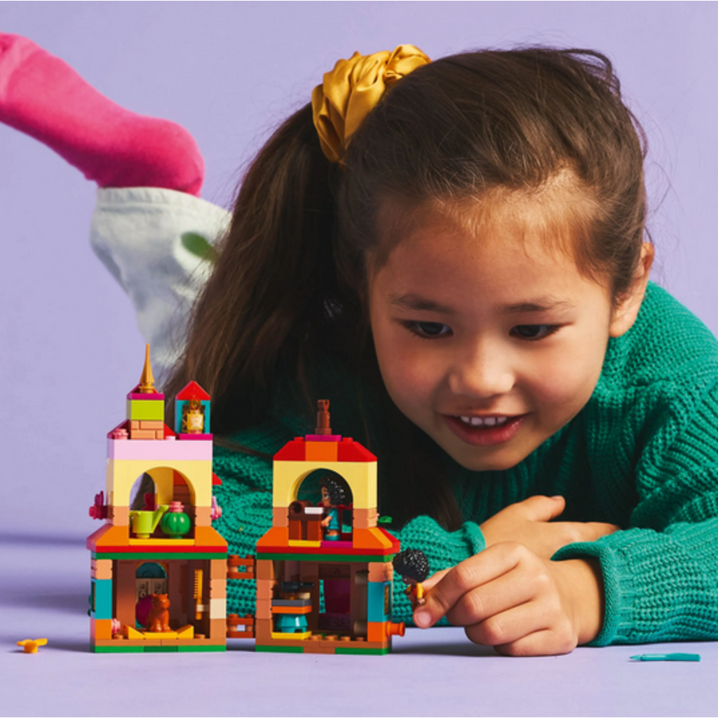 LEGO ENCANTO MINI HOUSE