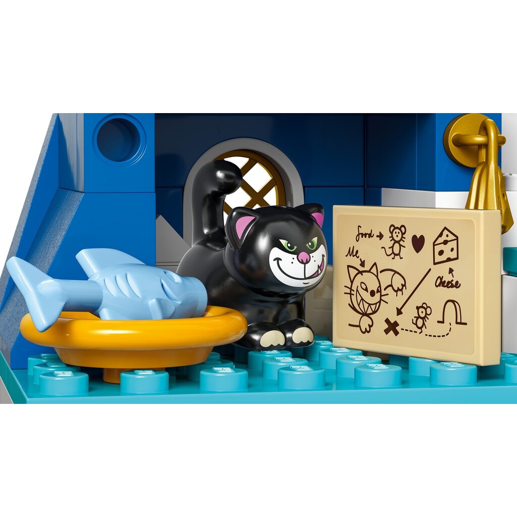 LEGO CINDERELLA'S CASTLE & HORSE CARRIAGE