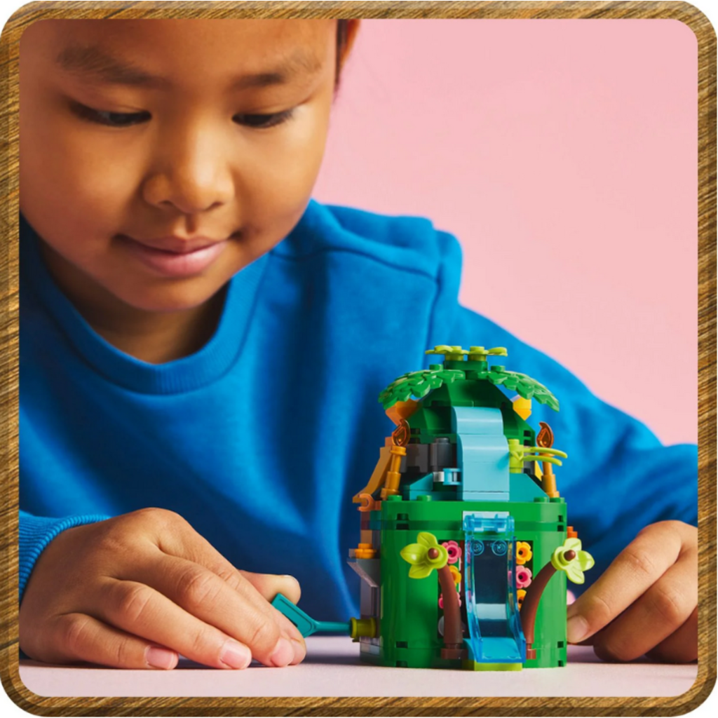 LEGO MOANA'S ISLAND FUN