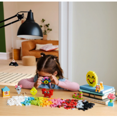 LEGO CREATIVE HAPPY BOX