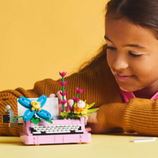 LEGO TYPEWRITER WITH FLOWERS
