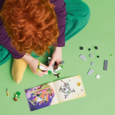 LEGO Z-BLOB'S ROBOT AND VEHICLE ADVENTURES