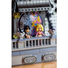 LEGO WEDNESDAY & ENID'S DORM ROOM