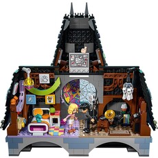 LEGO WEDNESDAY & ENID'S DORM ROOM