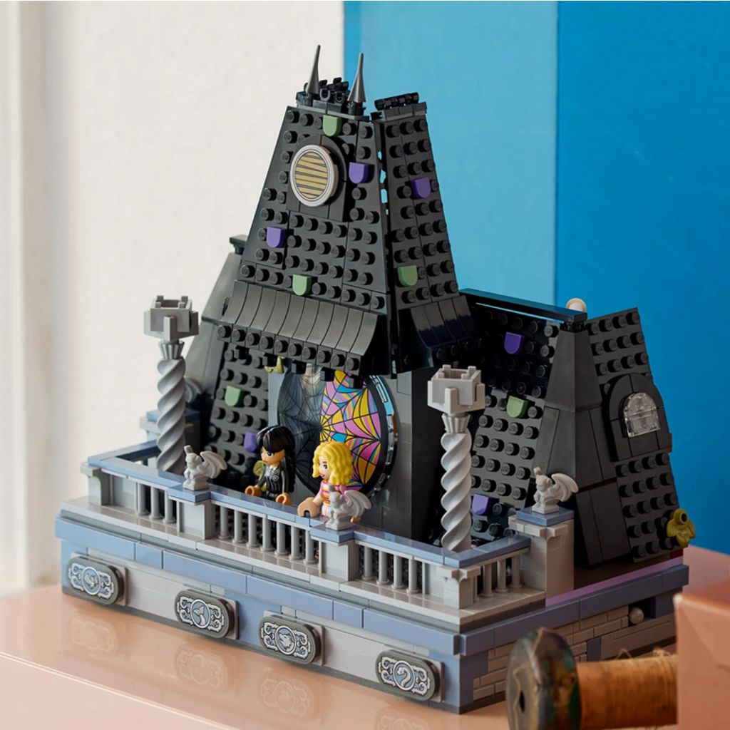 LEGO WEDNESDAY & ENID'S DORM ROOM