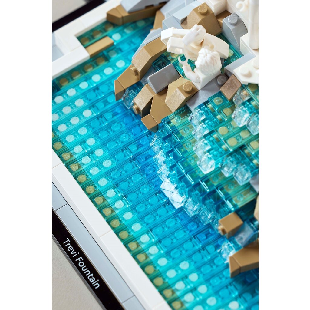 LEGO TREVI FOUNTAIN