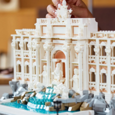 LEGO TREVI FOUNTAIN