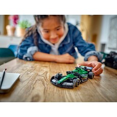 LEGO ASTON MARTIN ARAMCO F1 AMR24 RACE CAR