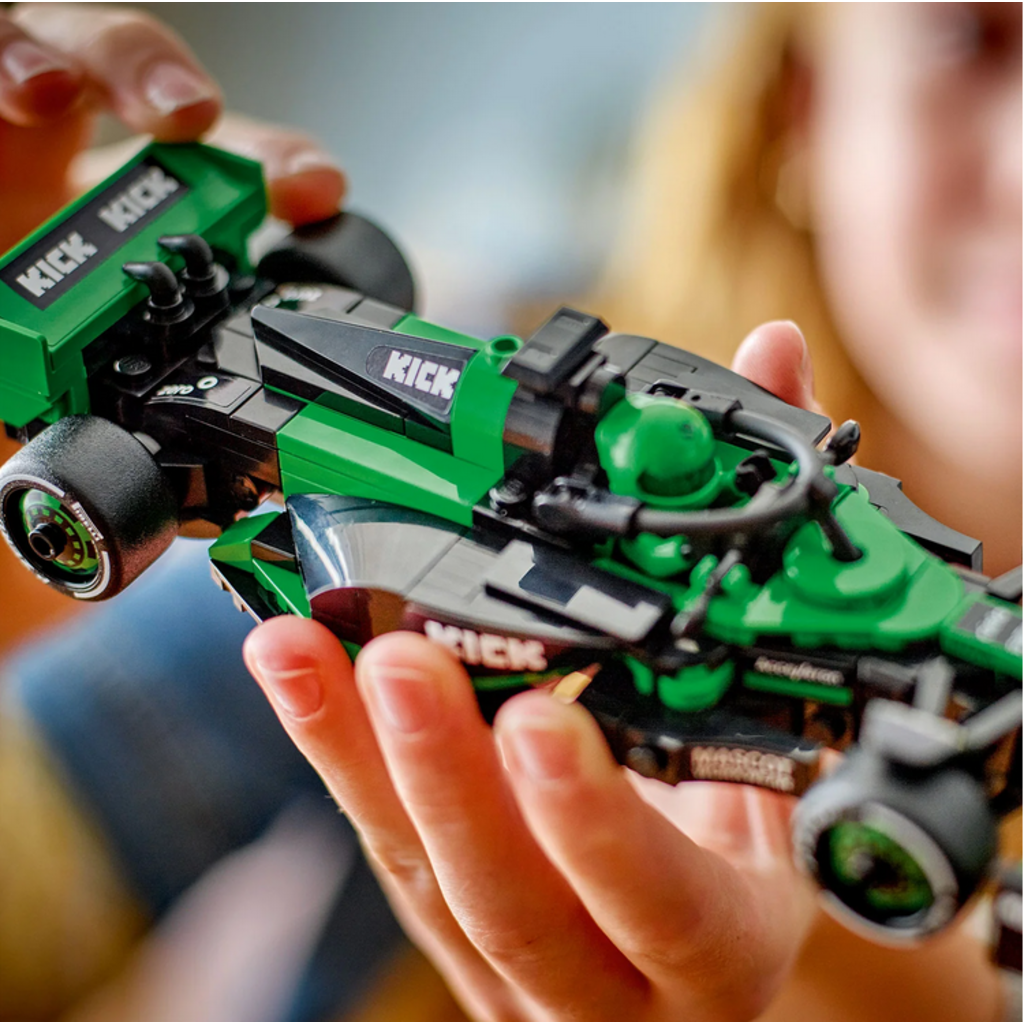 LEGO KICK SAUBER F1 TEAM C44 RACE CAR