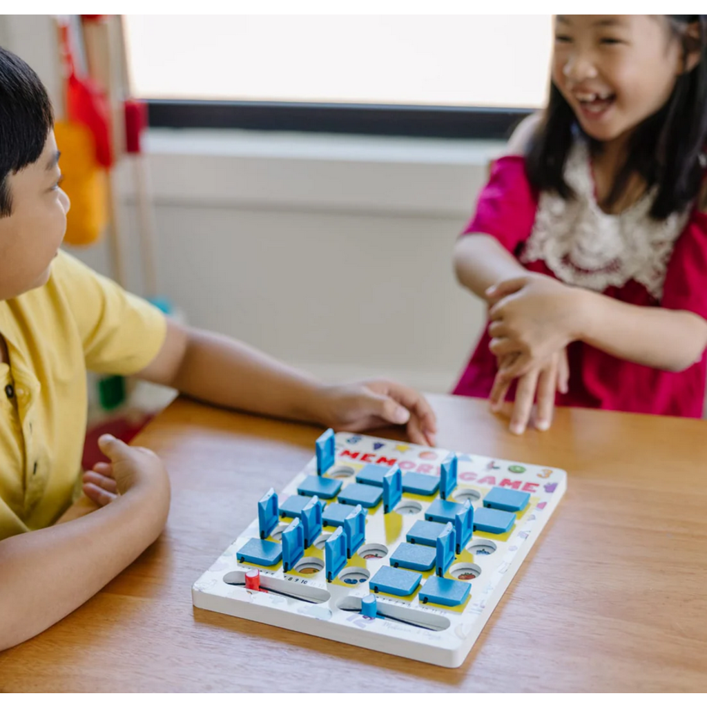 MELISSA AND DOUG FLIP TO WIN MEMORY GAME