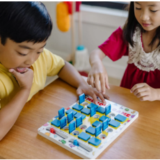 MELISSA AND DOUG FLIP TO WIN MEMORY GAME