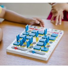 MELISSA AND DOUG FLIP TO WIN MEMORY GAME