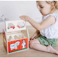 MELISSA AND DOUG TAKE ALONG SORTING BARN