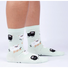 SOCK IT TO ME YOU CAN COUNT ON ME WOMEN CREW SOCKS