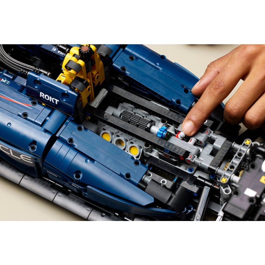 LEGO ORACLE RED BULL RACING RB20 F1 CAR