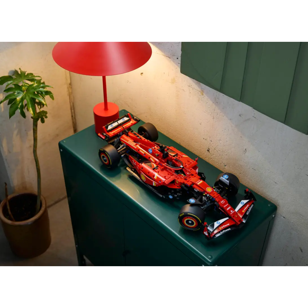 LEGO FERRARI SF-24 F1 CAR