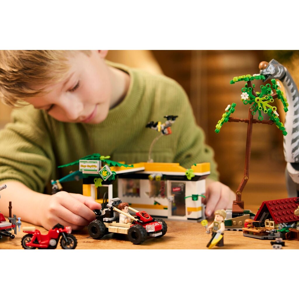 LEGO RAPTOR & TITANOSAURUS TRACKING MISSION