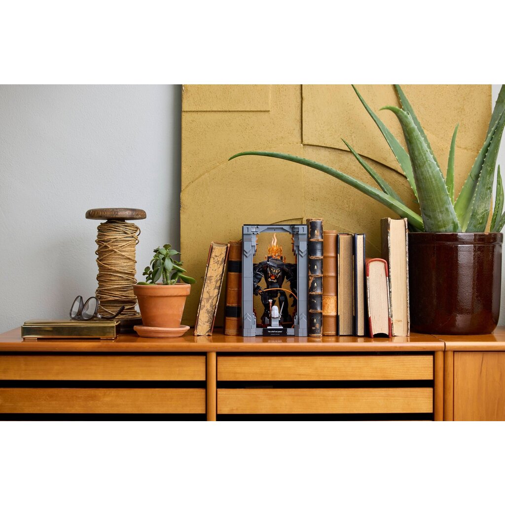 LEGO LORD OF THE RINGS BALROG BOOK NOOK