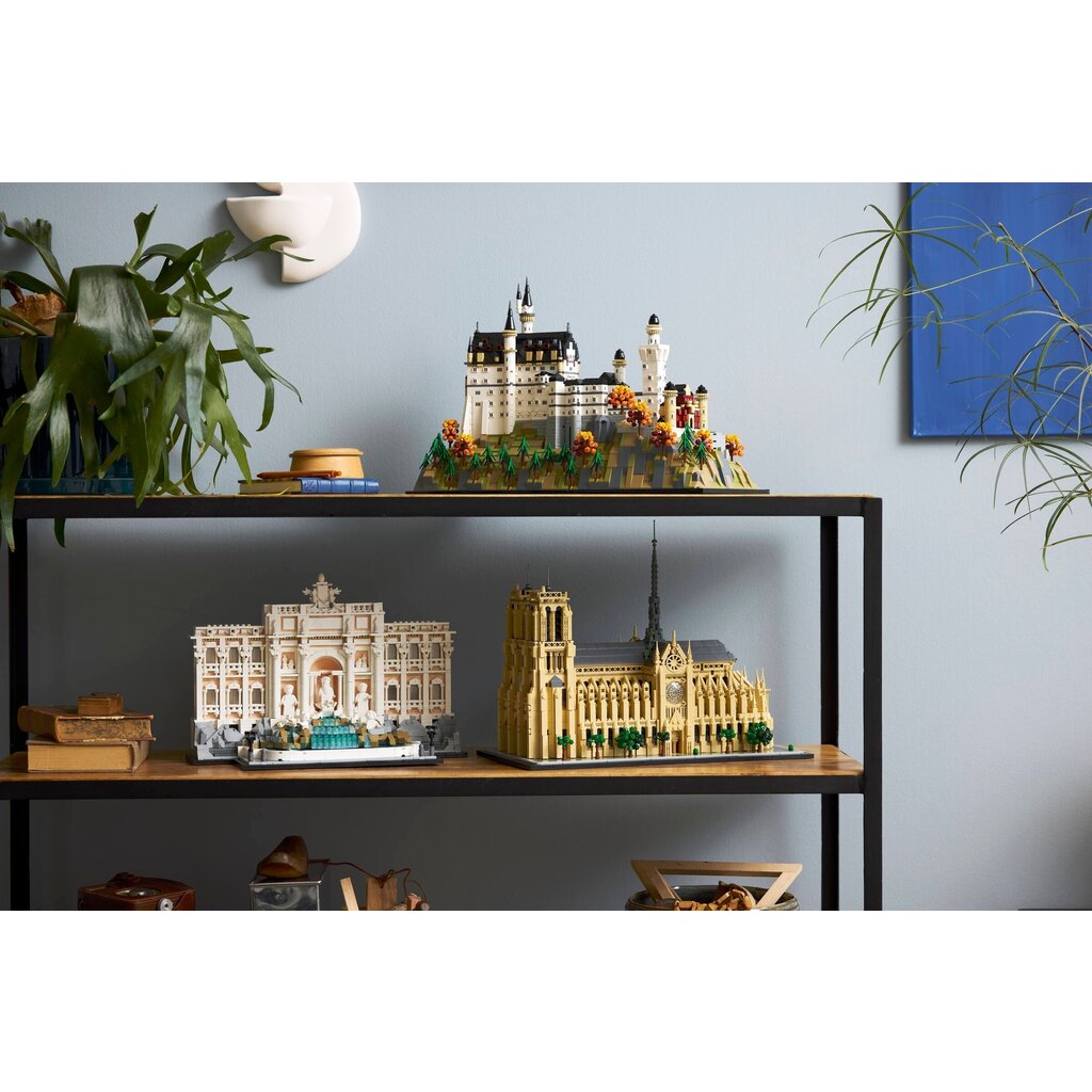 LEGO NEUSCHWANSTEIN CASTLE