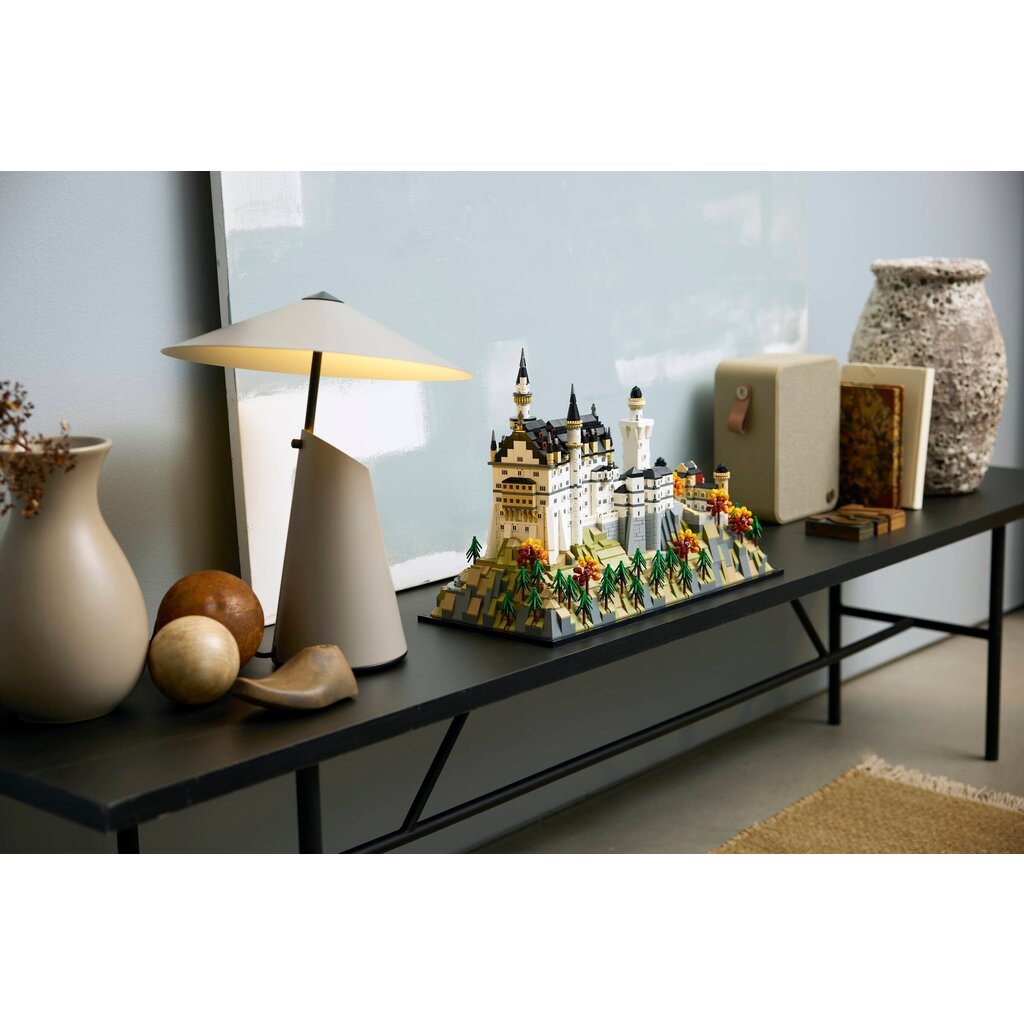 LEGO NEUSCHWANSTEIN CASTLE