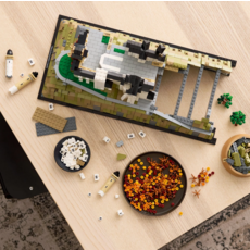 LEGO NEUSCHWANSTEIN CASTLE