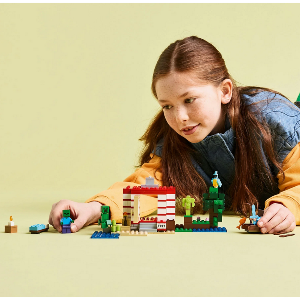 LEGO THE TNT JUNGLE HOUSE