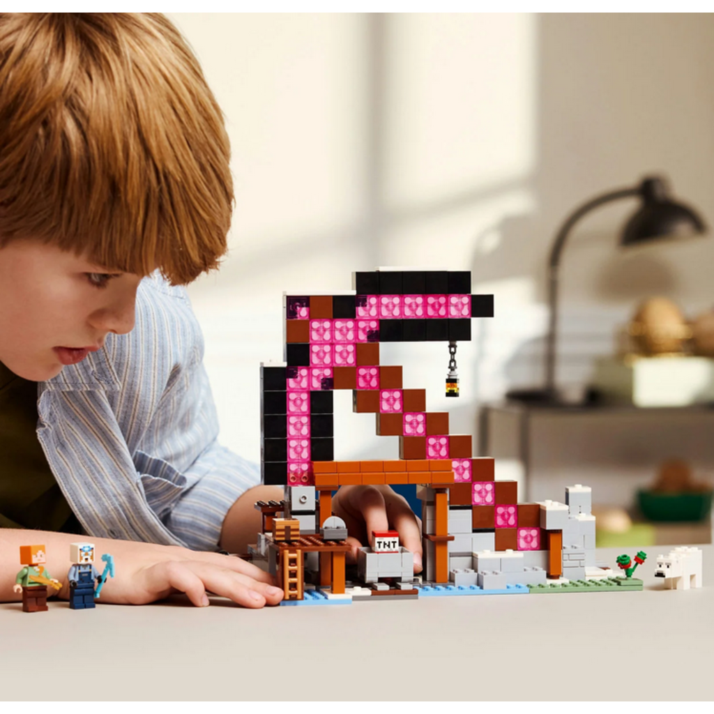 LEGO THE PICKAXE MINE