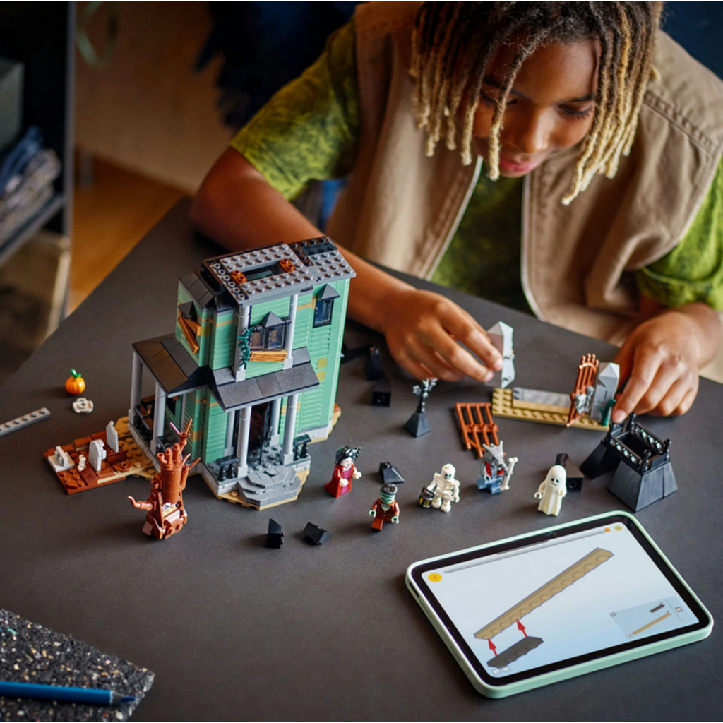 LEGO HAUNTED MANSION