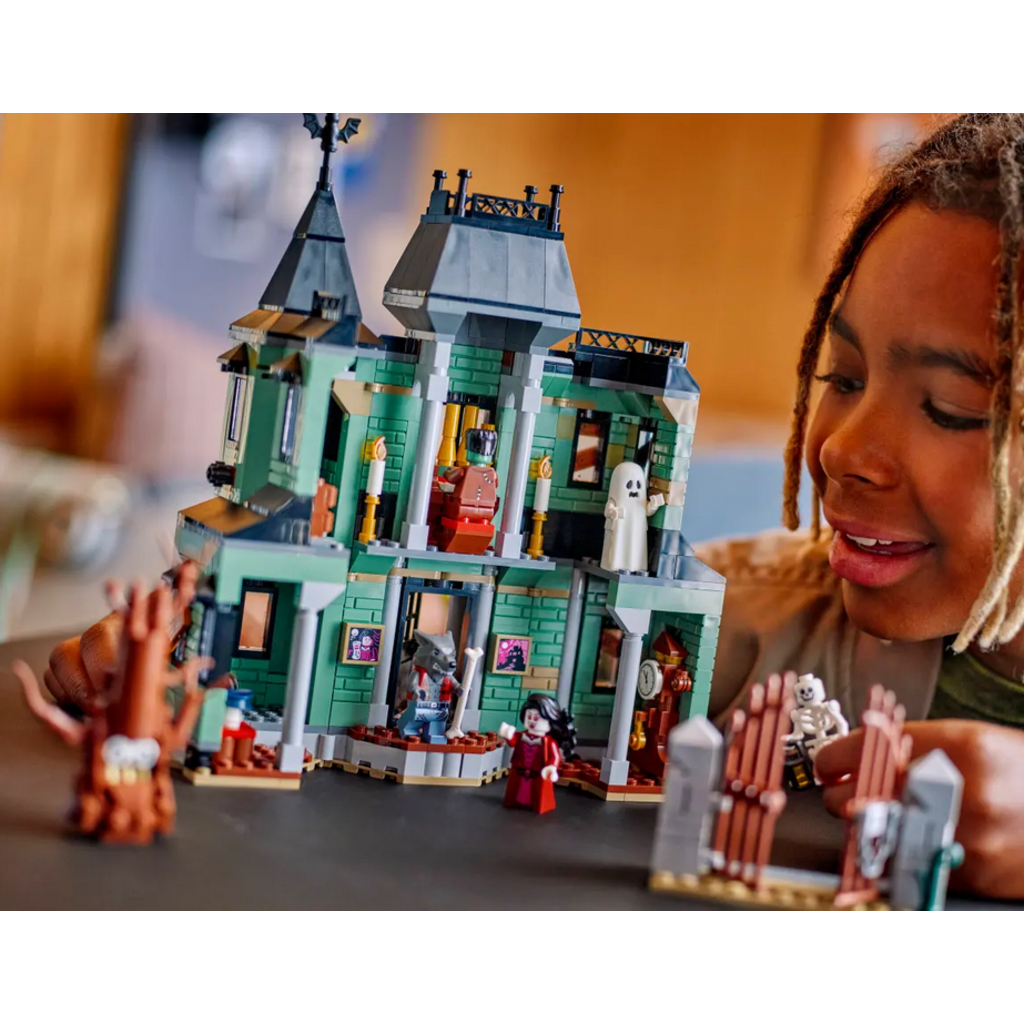 LEGO HAUNTED MANSION