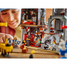 LEGO MEDIEVAL HORSE KNIGHT CASTLE