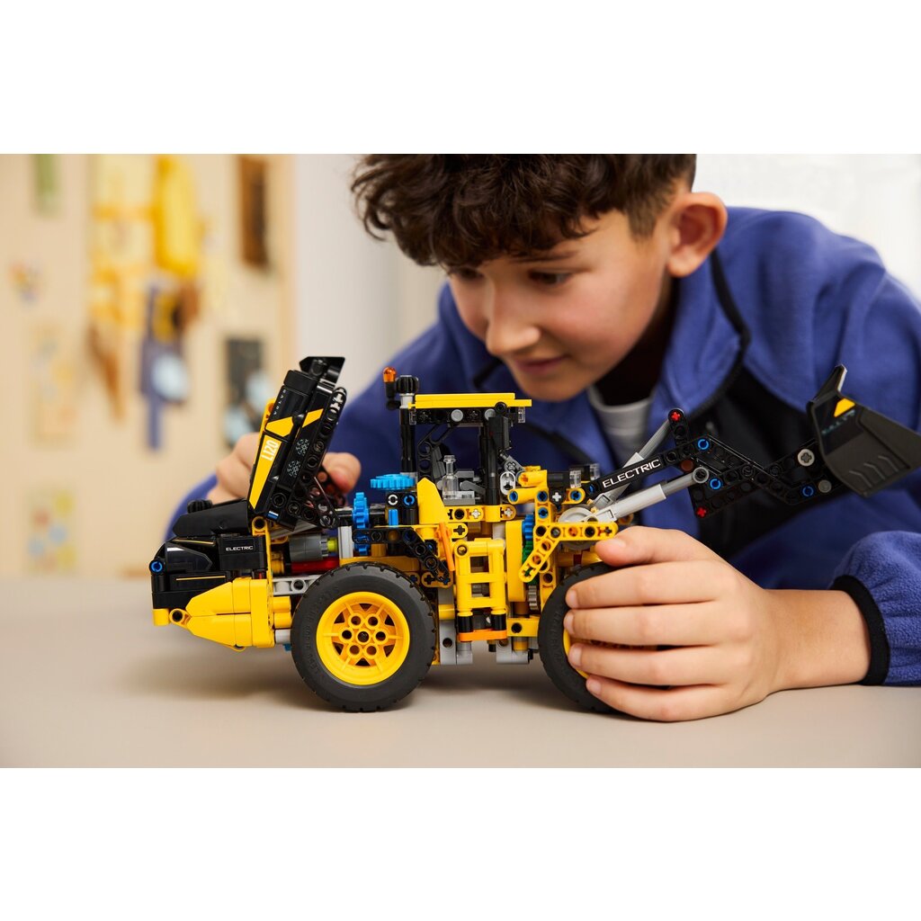 LEGO VOLVO L120 ELECTRIC WHEEL LOADER