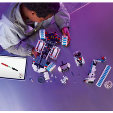 LEGO LUNAR OUTPOST MOON ROVER SPACE VEHICLE