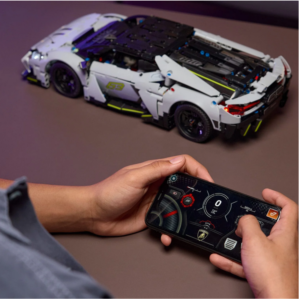 LEGO LAMBORGHINI REVUELTO SUPER SPORTS CAR