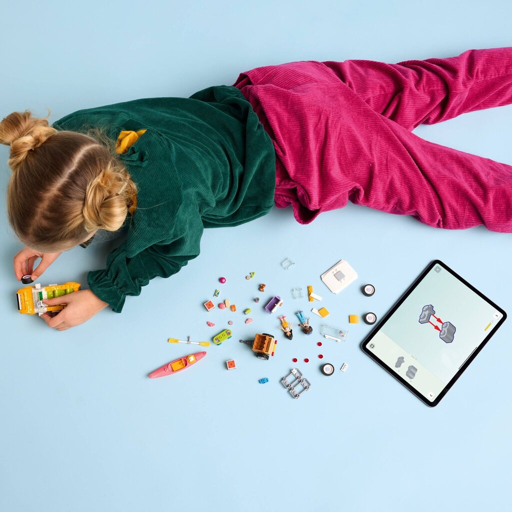 LEGO FRIENDSHIP ROAD-TRIP TRAVEL CAR