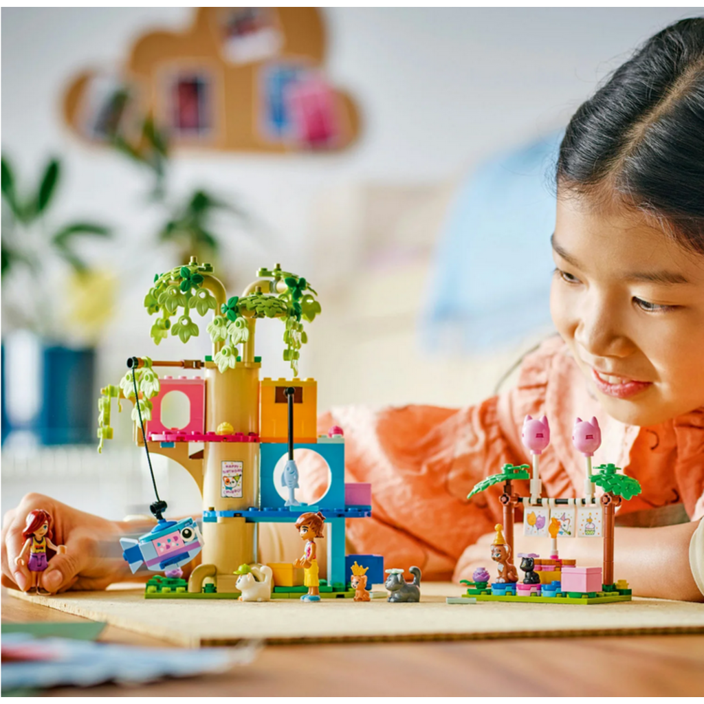 LEGO CAT BIRTHDAY PARTY & TREE HOUSE